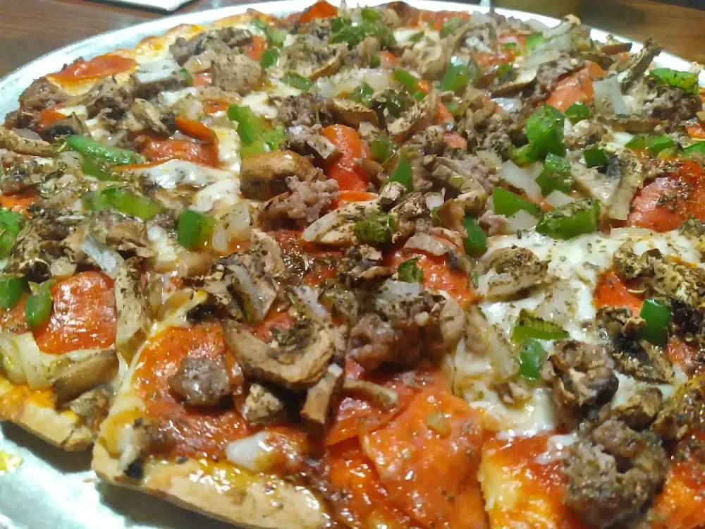 Deluxe Pizza